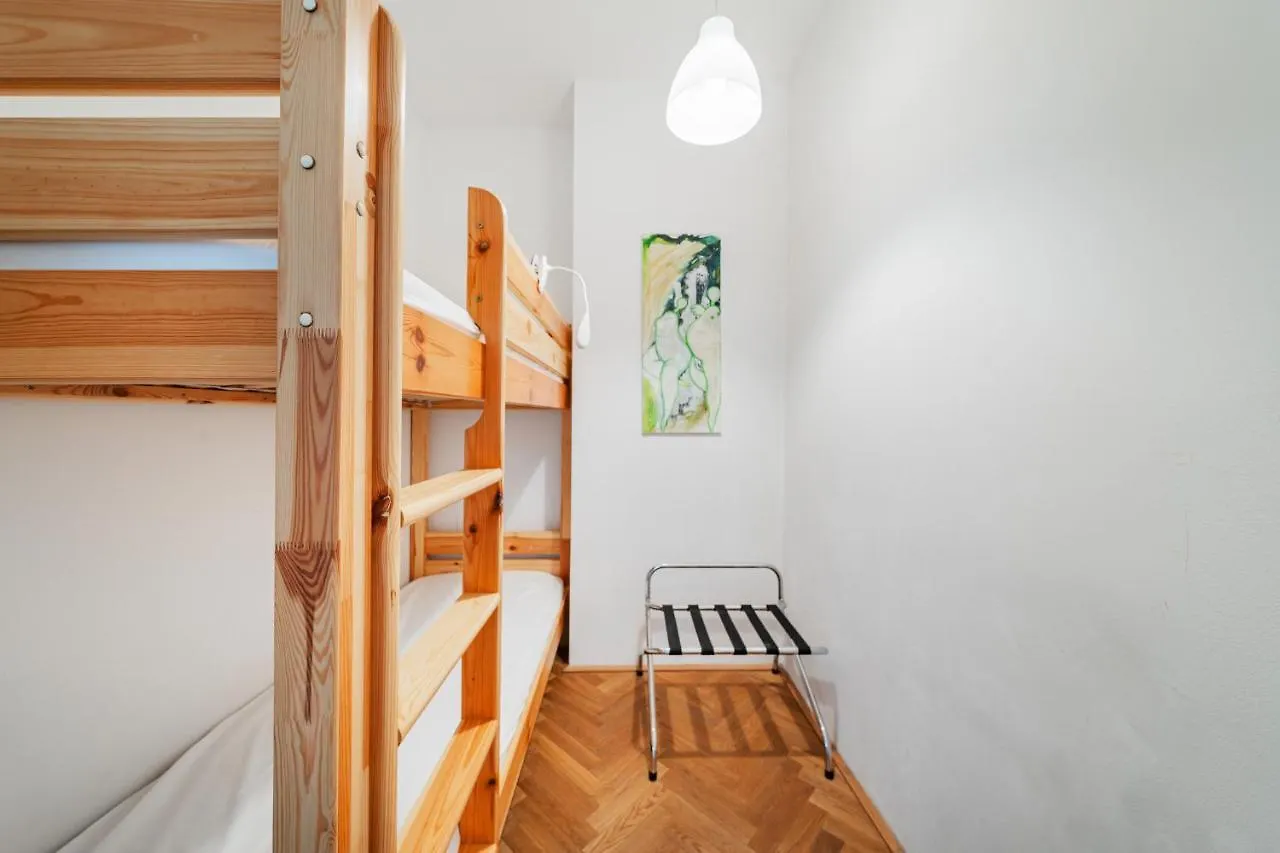 15 C&J'S Apartment Vienna Austria